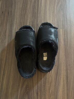 Nike Black Faux-Fur Slide Clogs